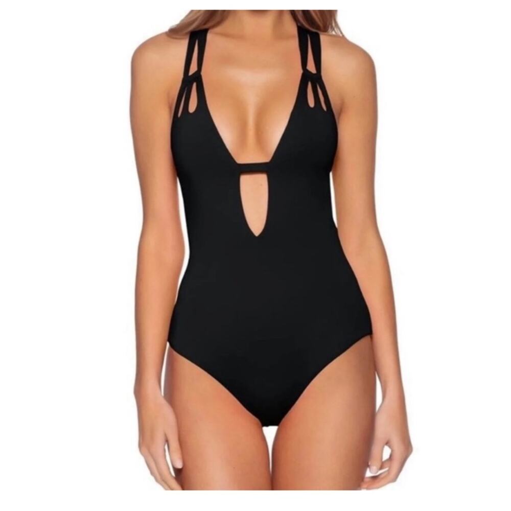 BECCA Black One Piece
Swimsuit Nwot Size M $128